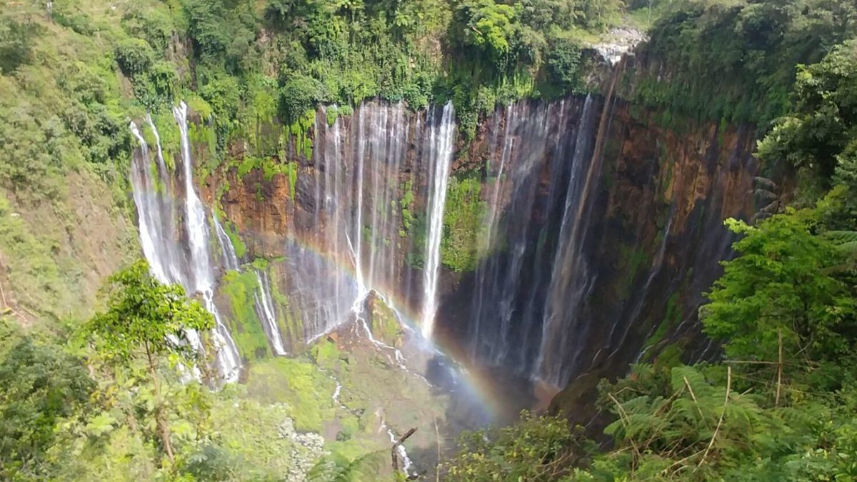 Air Terjun Tumpak Sewu Lumajang, Air Terjun Indah yang Serba Bayar